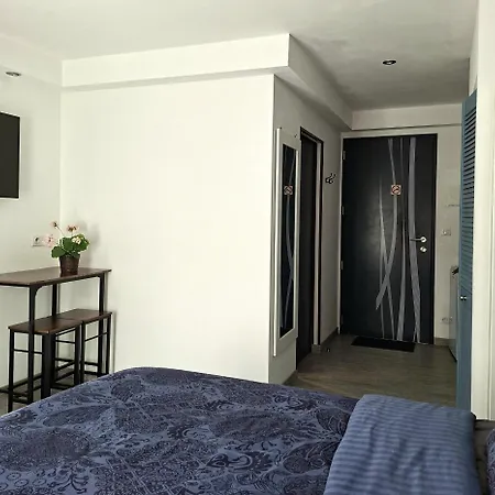 D'hotes Grace Bed & Breakfast