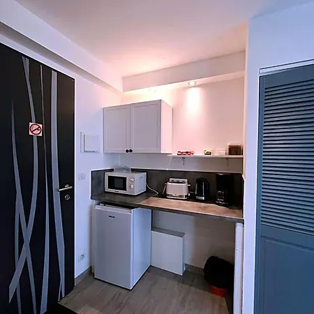 D'hotes Grace Bed & Breakfast 3*